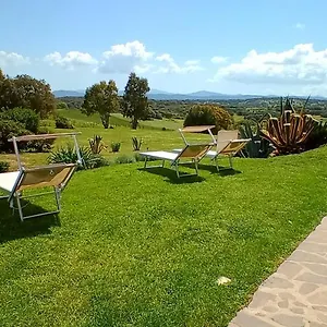 Andrieddu Bed & Breakfast Telti